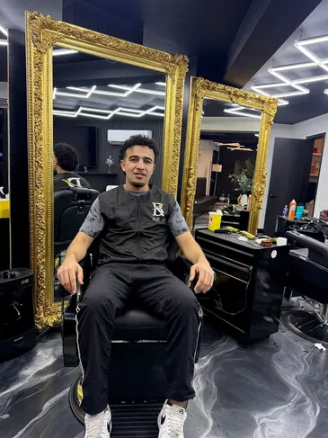 Ralph, barbier à Longueuil chez Bill-K